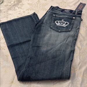 AUTHENTIC Victoria, Beckham Rock and Republic Jeans Embroidered Crown 31. ❤️Y2K